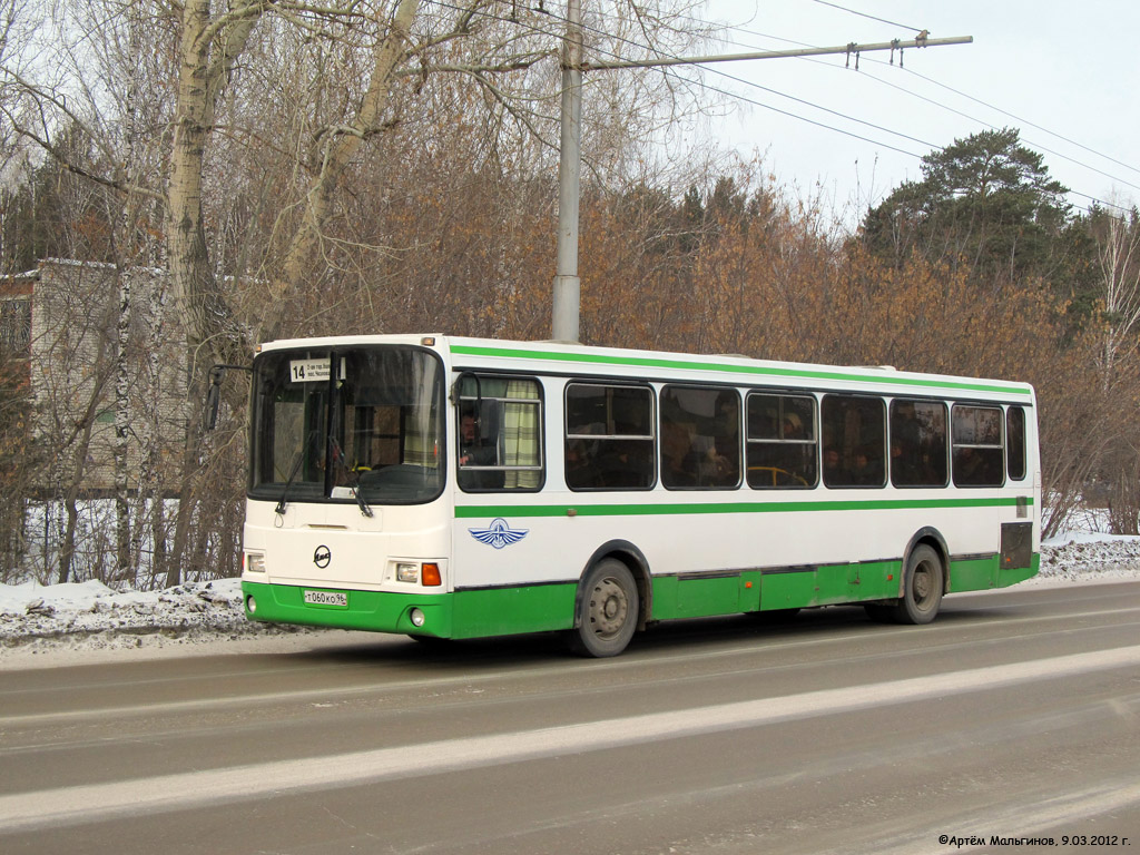 Каменск-Уральский, ЛиАЗ-5256.45 № Т 060 КО 96