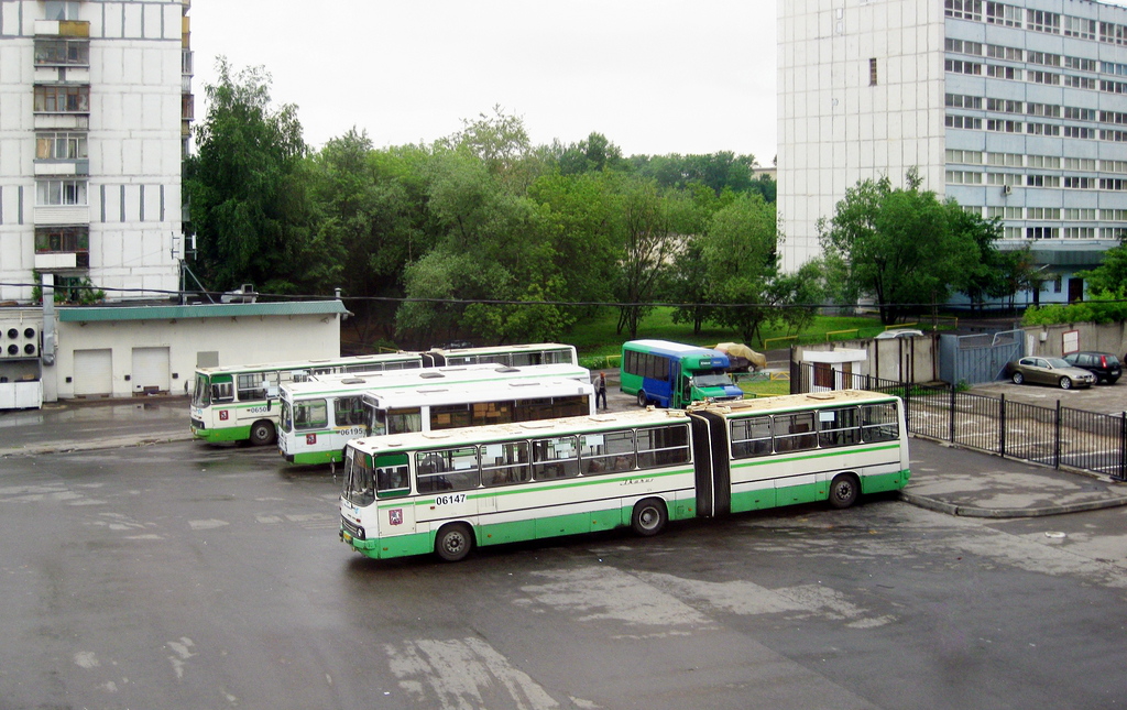 Moscow, Ikarus 280.33M # 06147