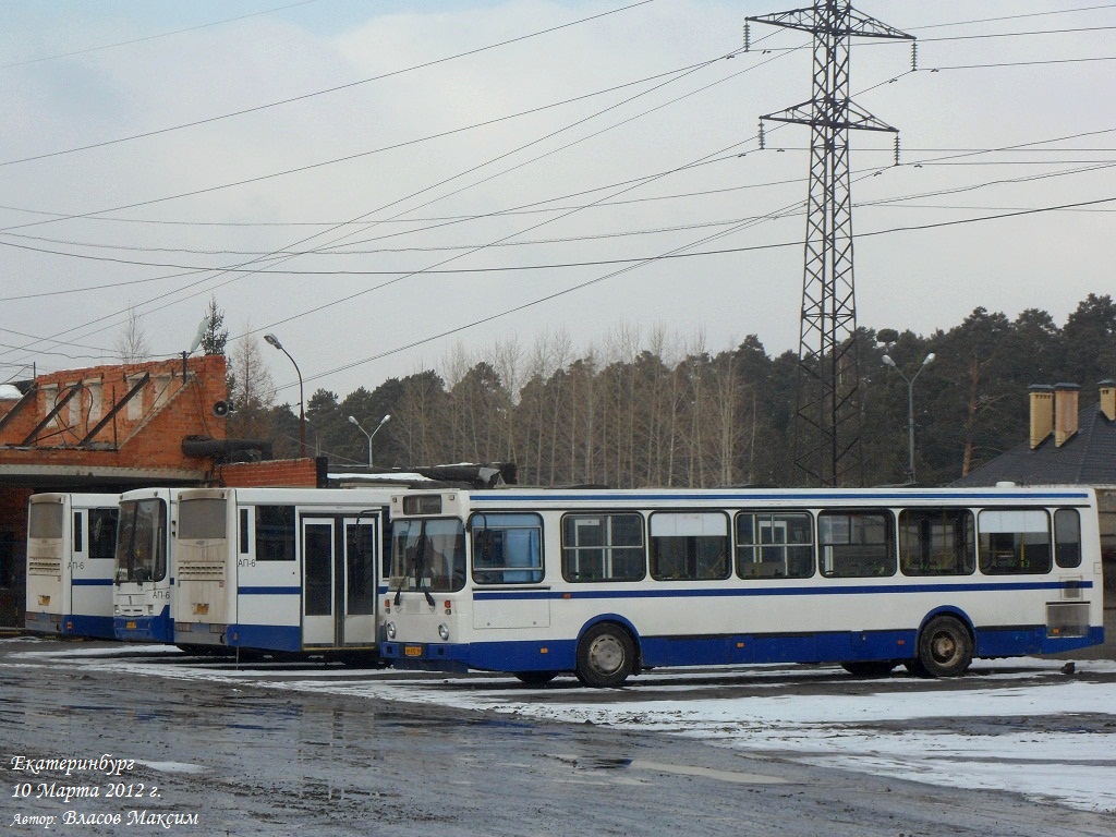 Ekaterinburg, LiAZ-5256.45 № 1808; Ekaterinburg — Other photo