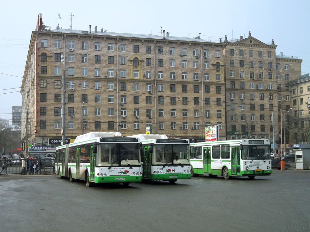 Moscow, LiAZ-6213.70 # 11377; Moscow — Other photo