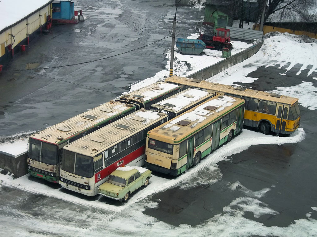 Moscú, Ikarus 415.33 # 12249; Moscú — Bus depots