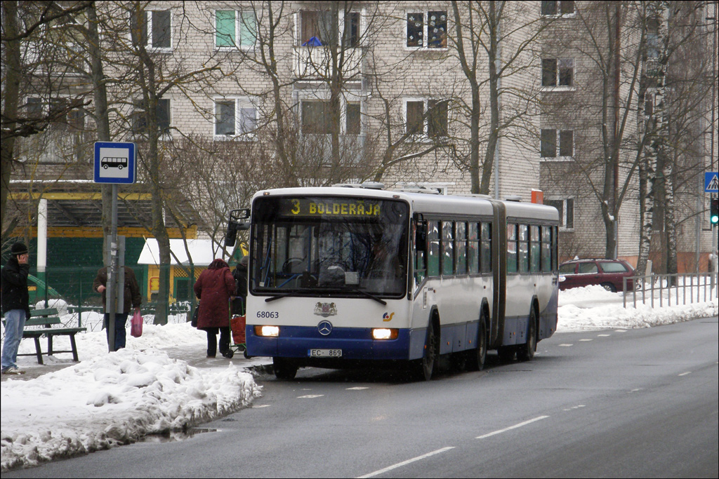 Riga, Mercedes-Benz O345 G # 68063