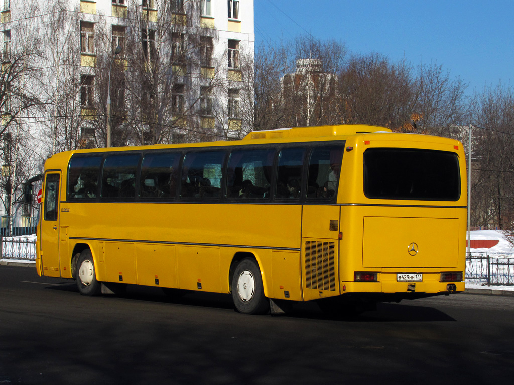 Moskova, Mercedes-Benz O303-15RHS # В 429 НН 177
