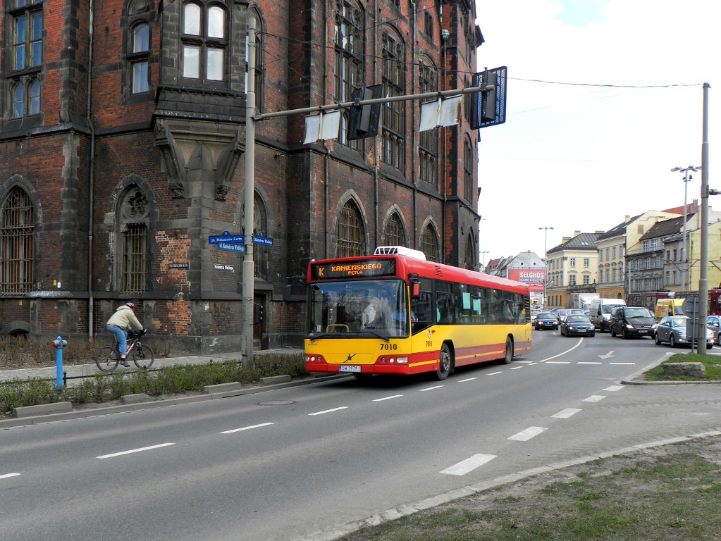 Wrocław, Volvo 7000 № 7010