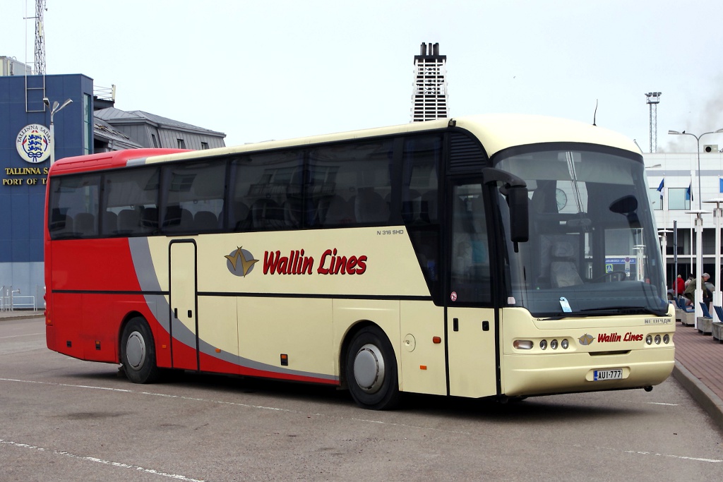 Pori, Neoplan N3316SHD Euroliner # AUI-777