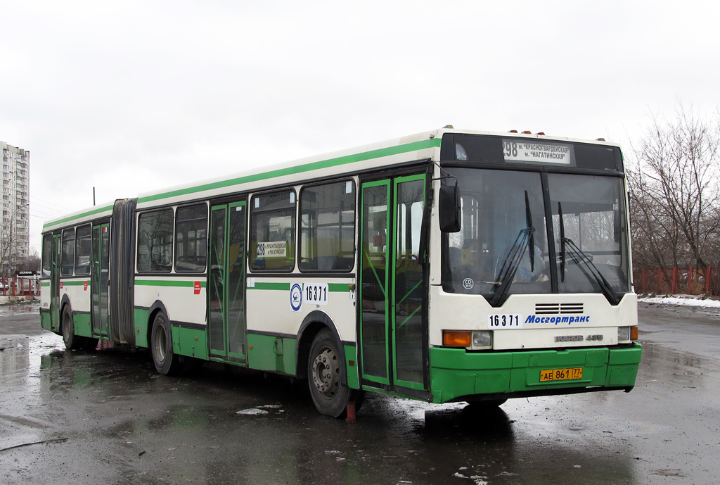 Moscow, Ikarus 435.17 # 16371