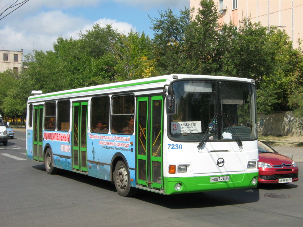 Volgograd, LiAZ-5256.26 č. 7230