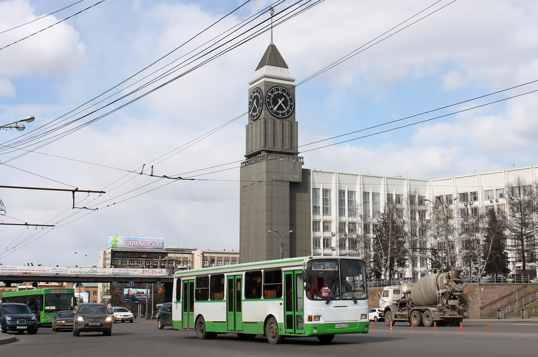 Krasnoyarsk, LiAZ-5256.25 № Н 696 ВХ 124