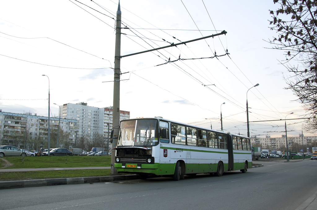Moskau, Ikarus 280.33M Nr. 10504