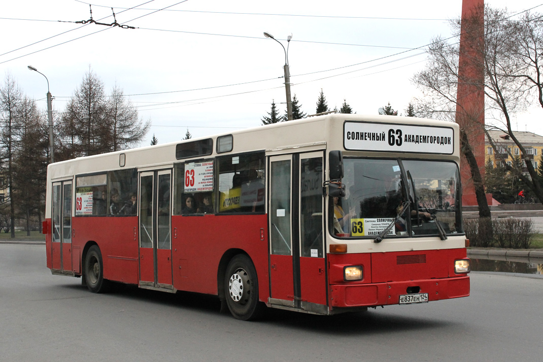 Krasnoïarsk, Gräf & Stift LH202 M11 # Е 837 ЕН 124