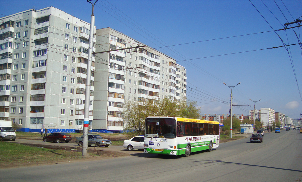 Omsk, LiAZ-5293.00 # 1337