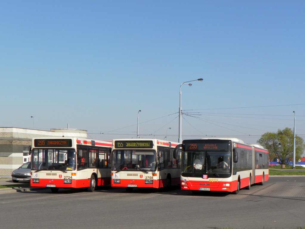 Gdańsk, Mercedes-Benz O405N2 nr. 2724; Gdańsk, Mercedes-Benz O405N2 nr. 2708; Gdańsk, MAN A23 Lion's City G NG313 nr. 9271