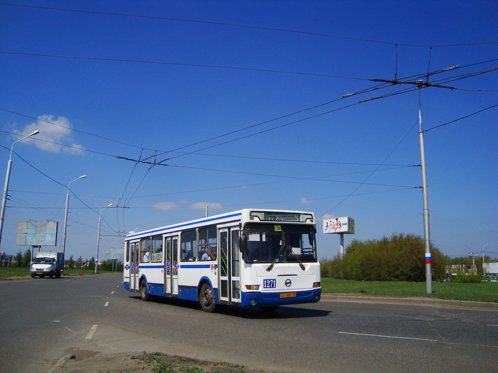Omsk, LiAZ-5256.40 # 1271