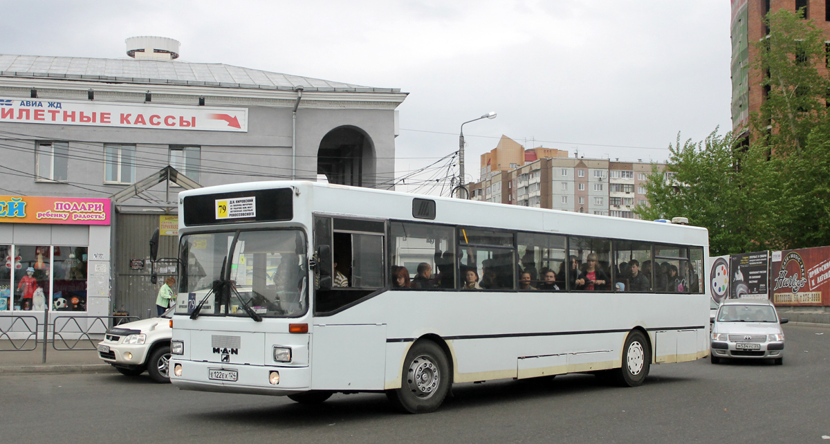Krasnoyarsk, MAN SL202 # Е 122 ЕХ 124