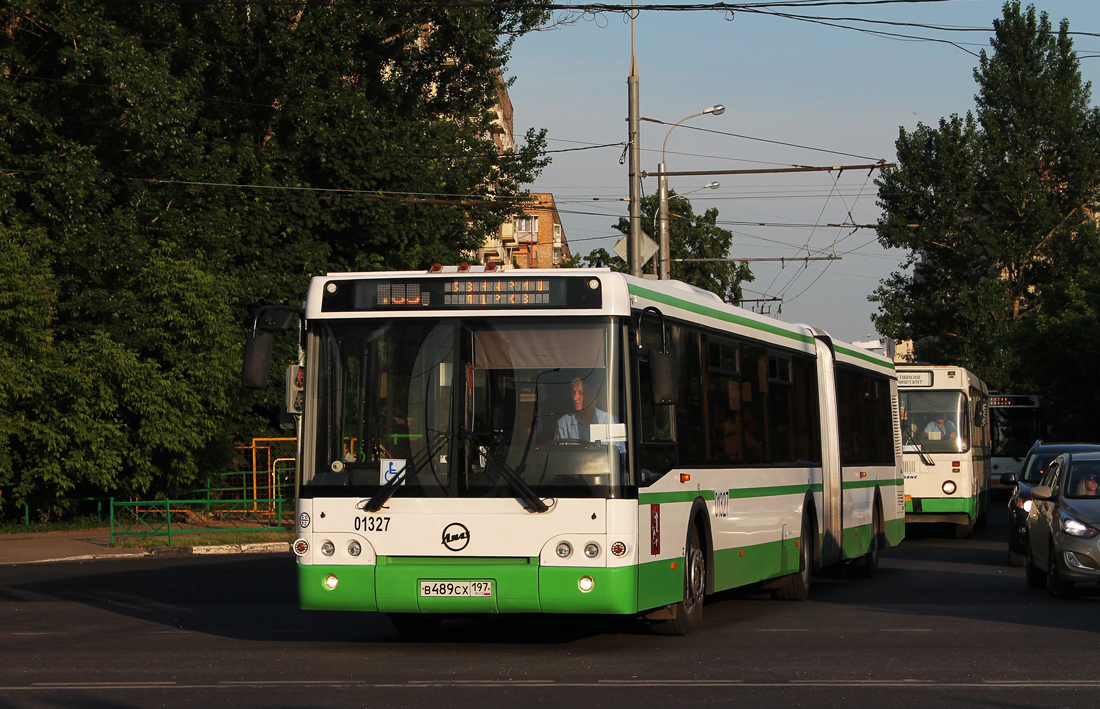 Moskwa, LiAZ-6213.21 # 01327