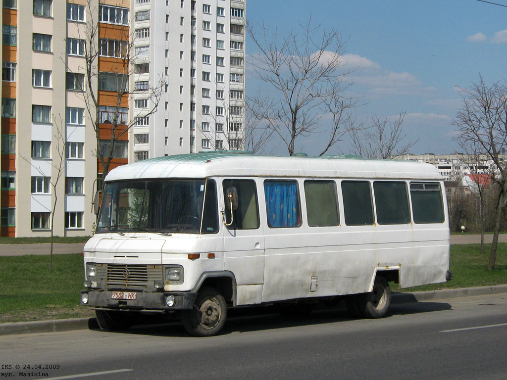 Minsk, Mercedes-Benz O309D № 7562 НК