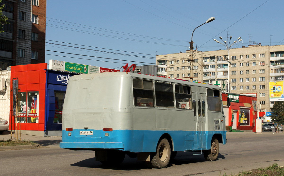 Бердск, Таджикистан-3205 № М 386 ОН 54
