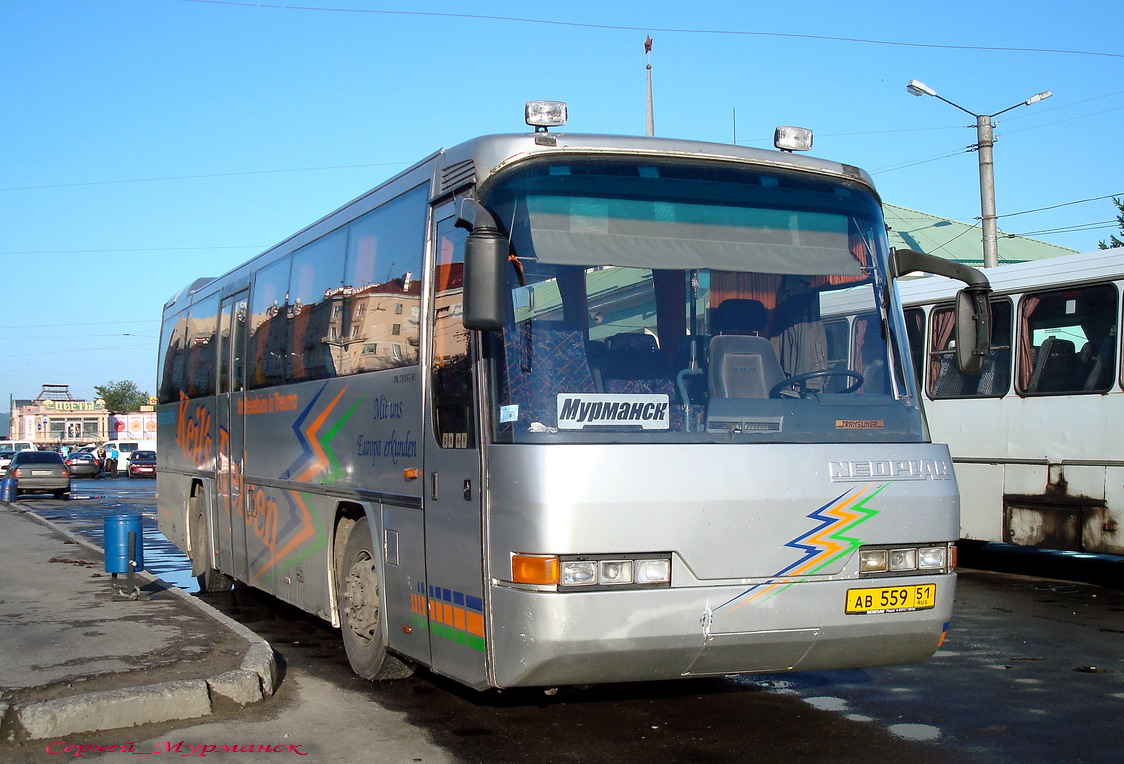 Murmansk, Neoplan N316K Transliner No. АВ 559 51