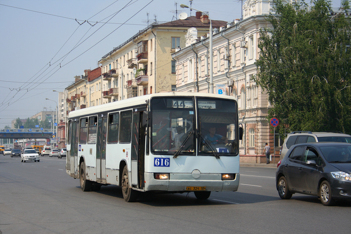Omsk, Mercedes-Benz O345 # 616