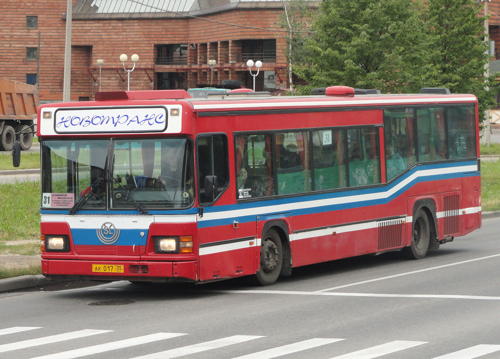 Череповец, Scania MaxCi № АК 017 35