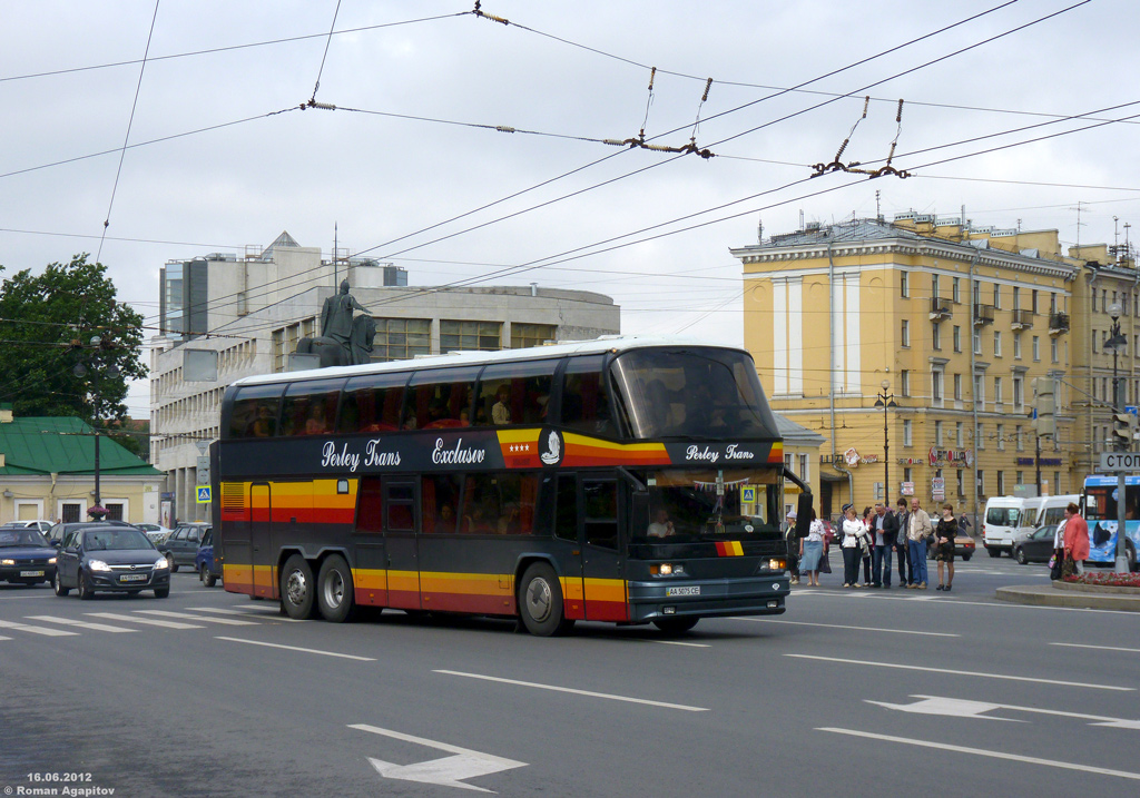 Подольск, Neoplan N122/3 Skyliner # АА 5075 СЕ