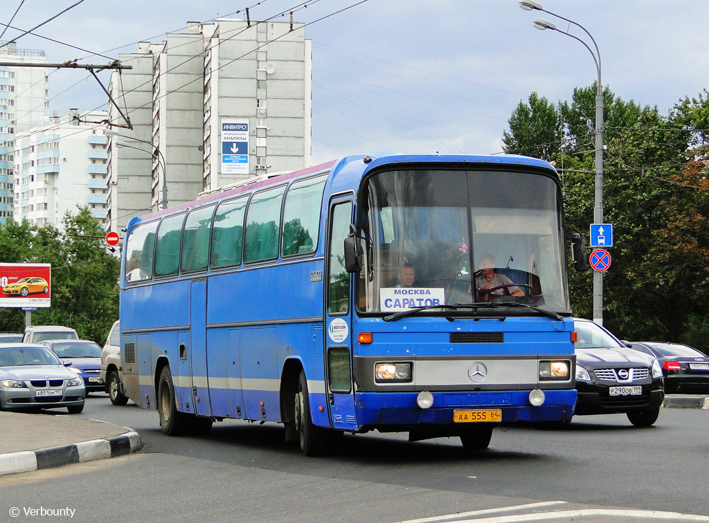 Saratov, Mercedes-Benz O303 № АА 555 64