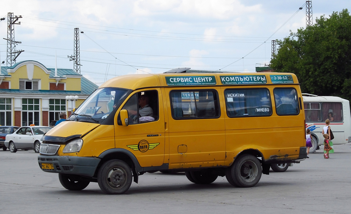 Искитим, GAZ-322132 č. КС 662 54