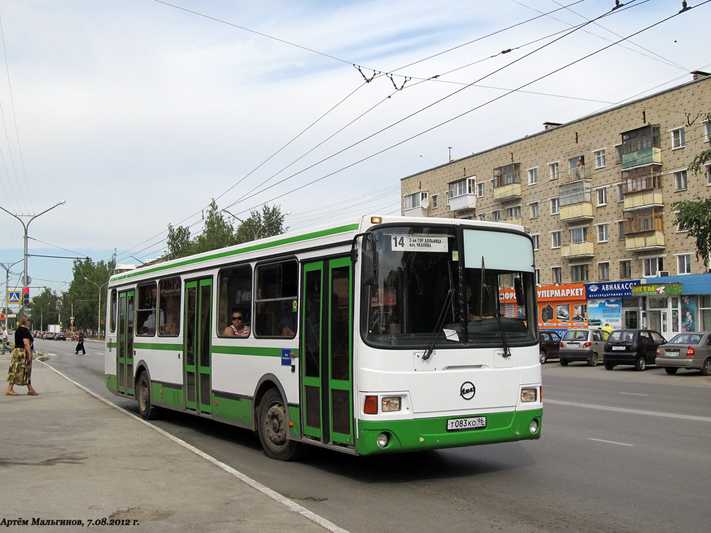 Каменск-Уральский, ЛиАЗ-5256.45 № Т 083 КО 96