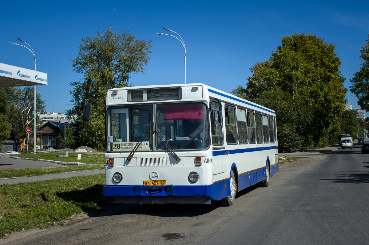 Ekaterinburg, LiAZ-5256.45 č. 950
