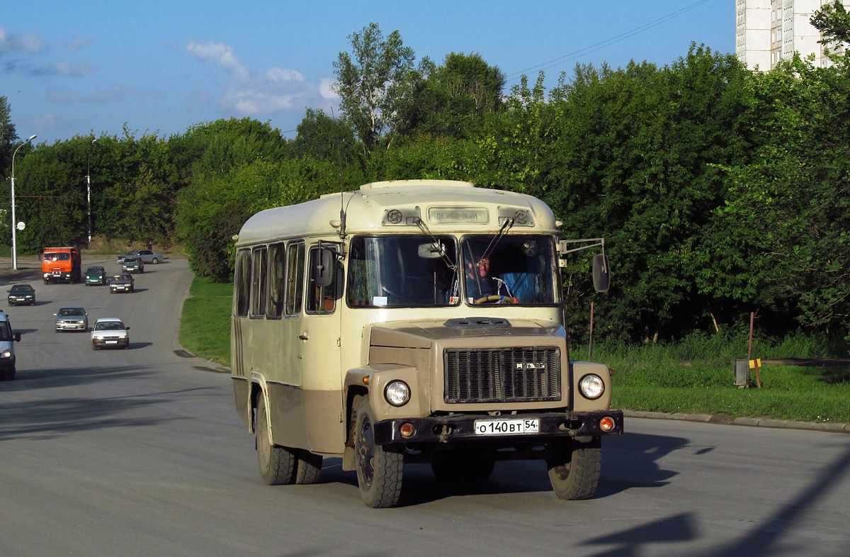 Novosibirsk, KAvZ-3976 # О 140 ВТ 54