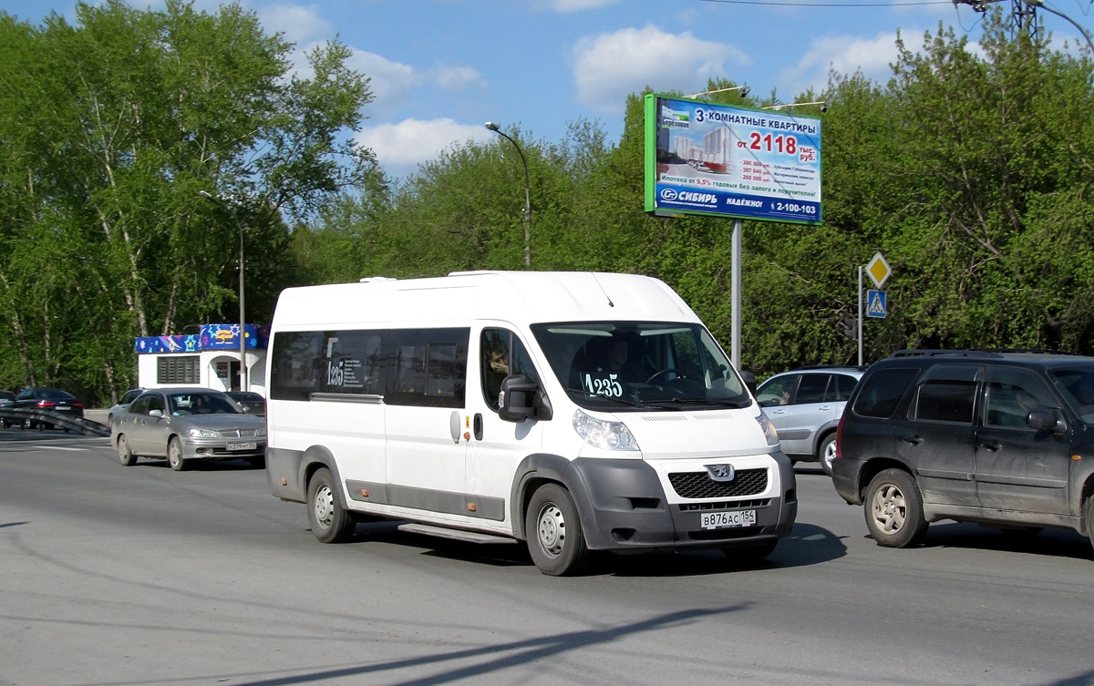 Novosibirsk, Nidzegorodec-2227S (Peugeot Boxer) # В 876 АС 154