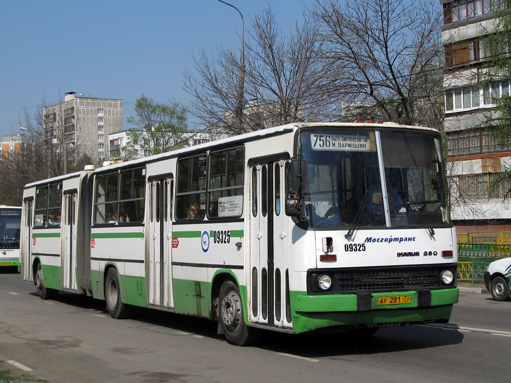 Moskwa, Ikarus 280.33M # 09325