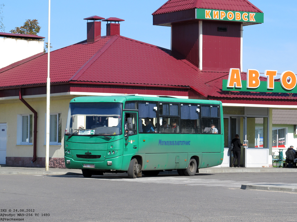 Kirowsk, MAZ-256.270 №: ТС 1693