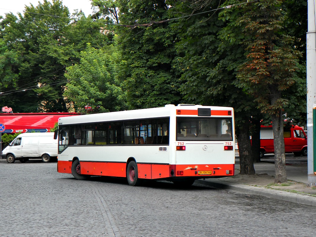 Lviv, Mercedes-Benz O405N č. ВС 3267 АА