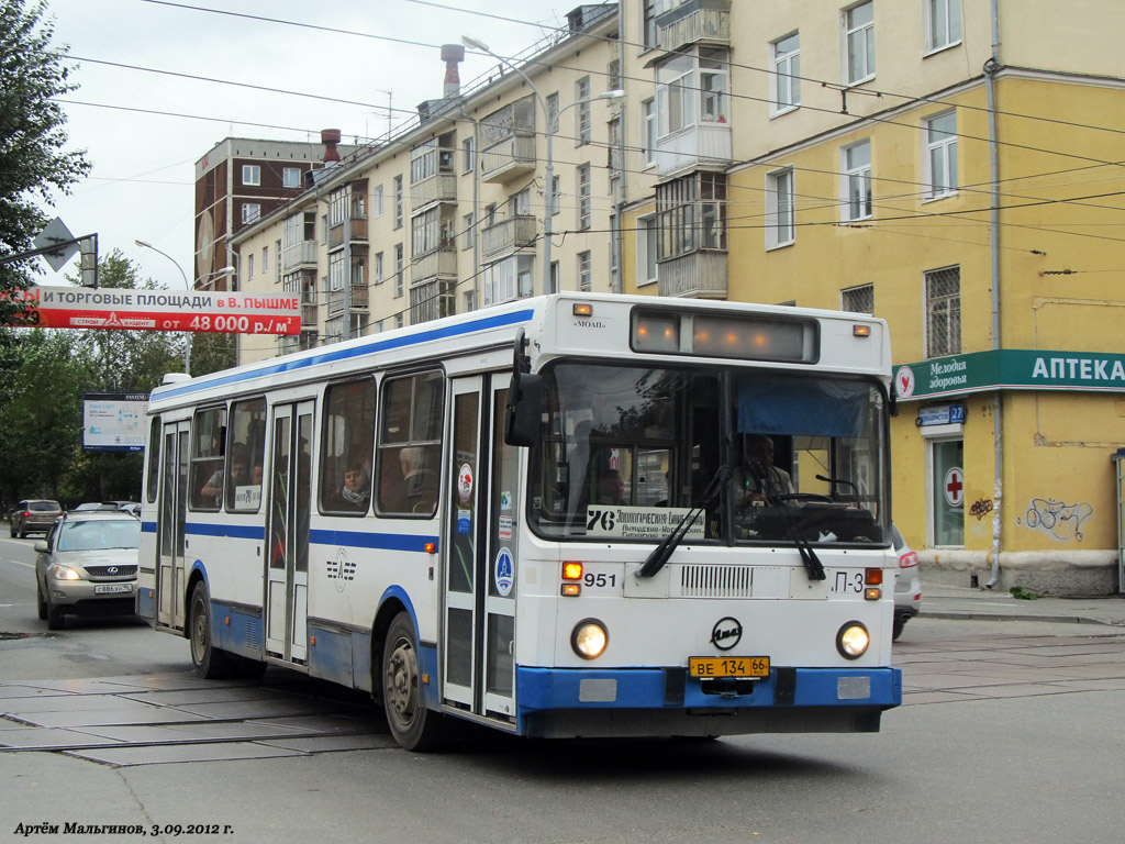 Yekaterinburg, LiAZ-5256.45 Nr. 951