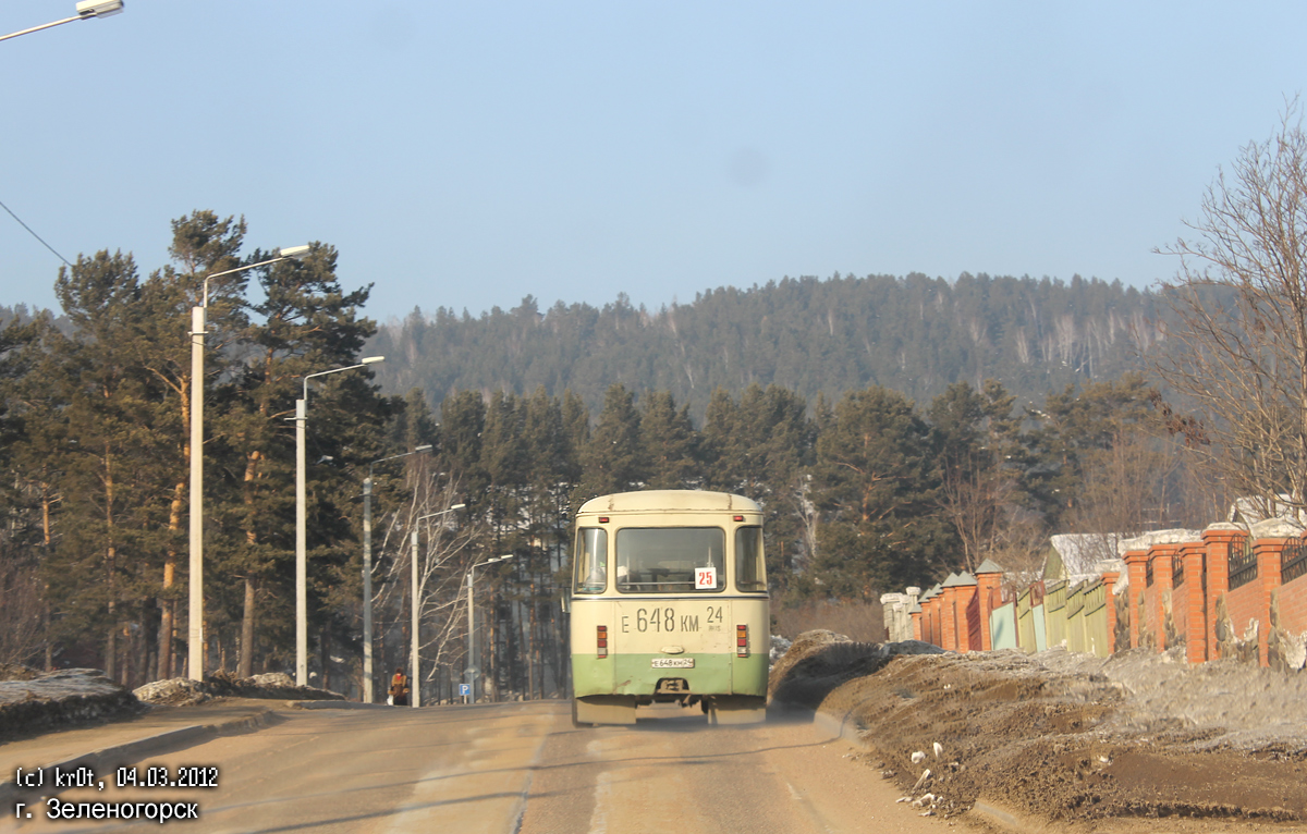 Zelenogorsk, LiAZ-677М Nr. Е 648 КМ 24