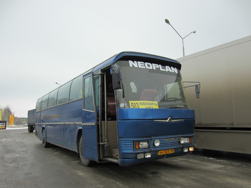 Novosibirsk, Neoplan N216H Jetliner č. КН 523 54