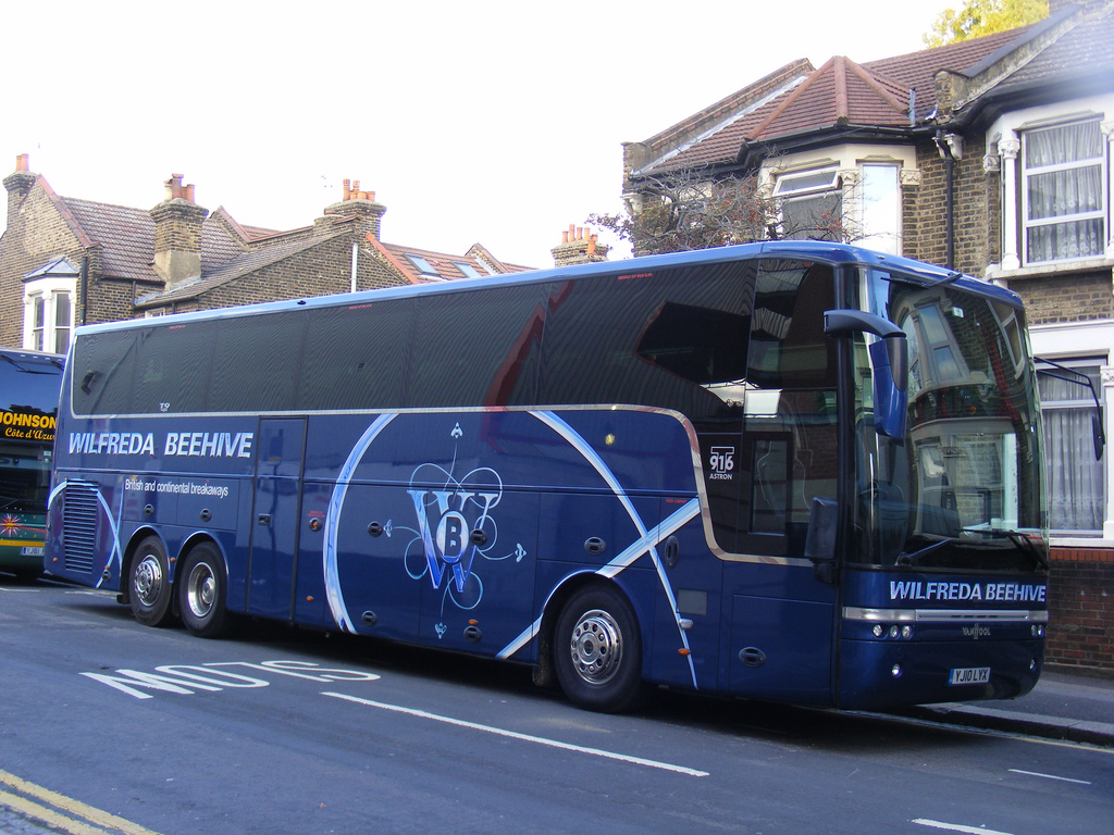 Great Britain, others, Van Hool T916 Astron # LJ10 LYX