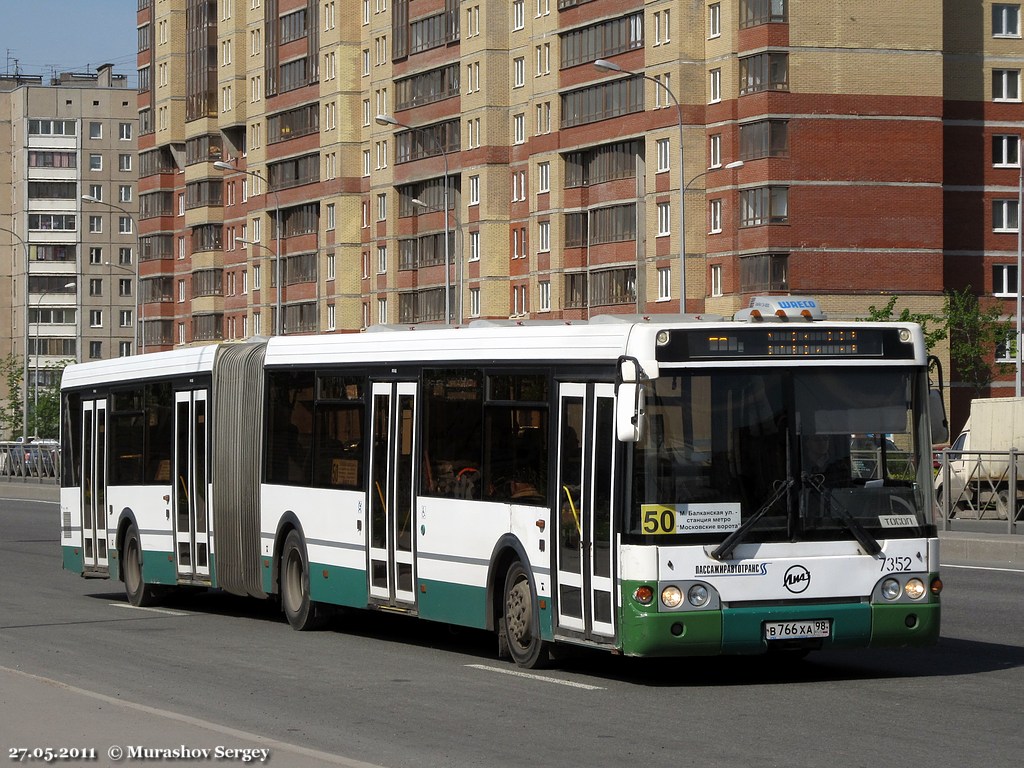 Saint Petersburg, LiAZ-6213.20 # 7352