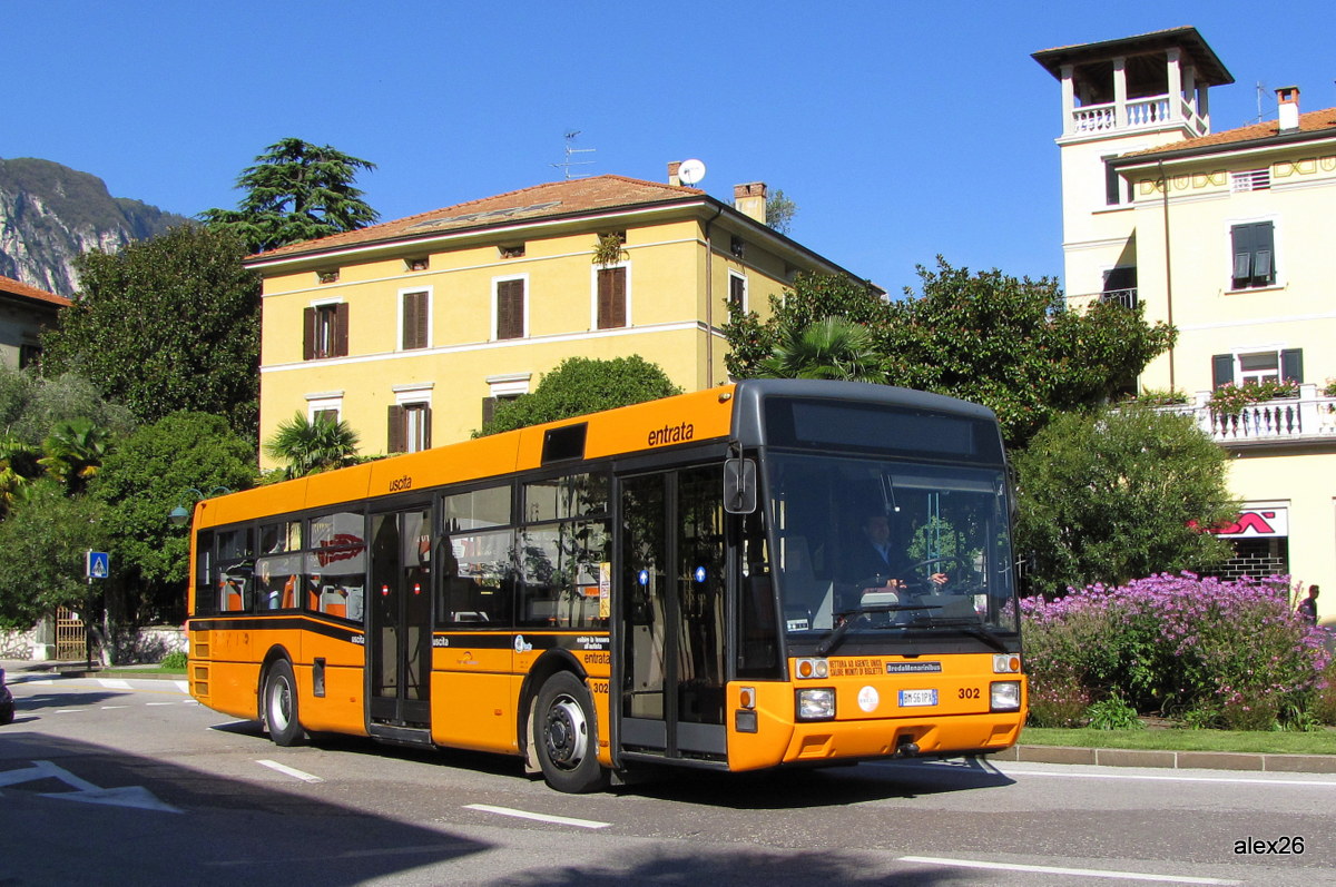 Trento, BredaMenariniBus M221LS č. 302