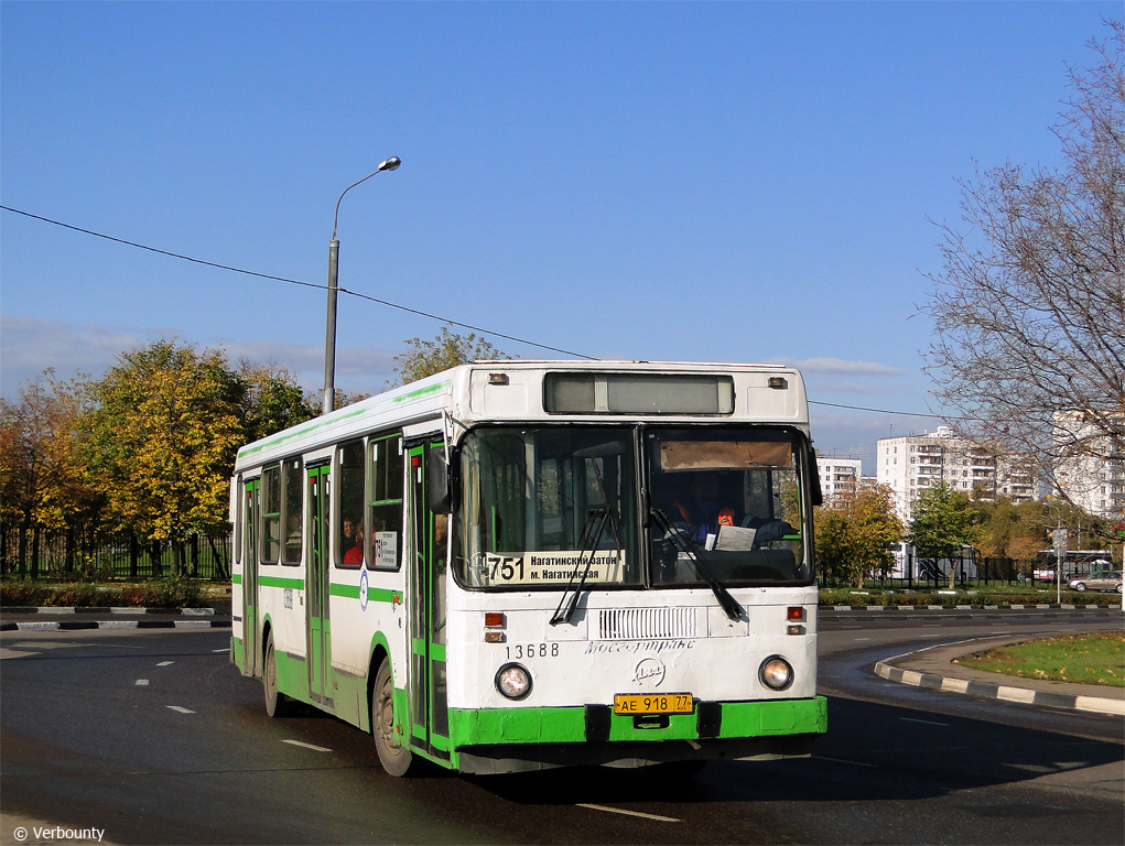 Moskau, LiAZ-5256.25 Nr. 13688