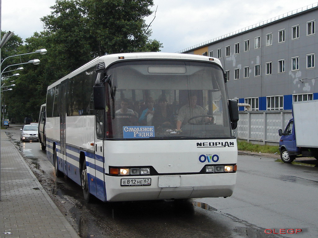 Smolensk, Neoplan N316Ü Transliner No. Е 812 НЕ 67