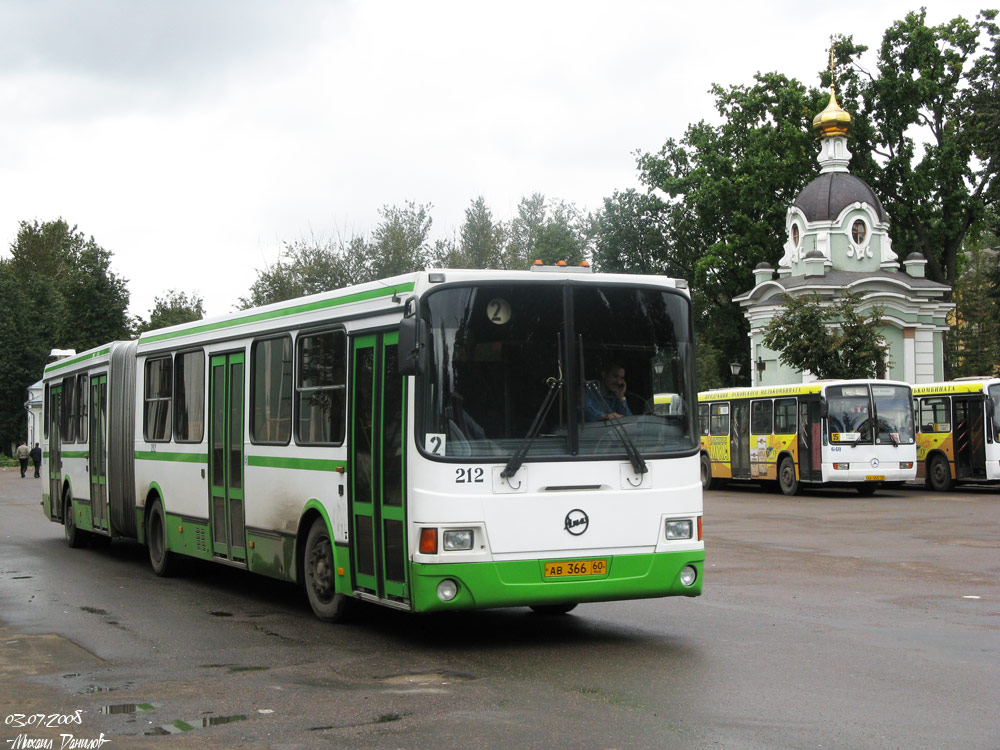 Pskov, LiAZ-6212.00 č. 212