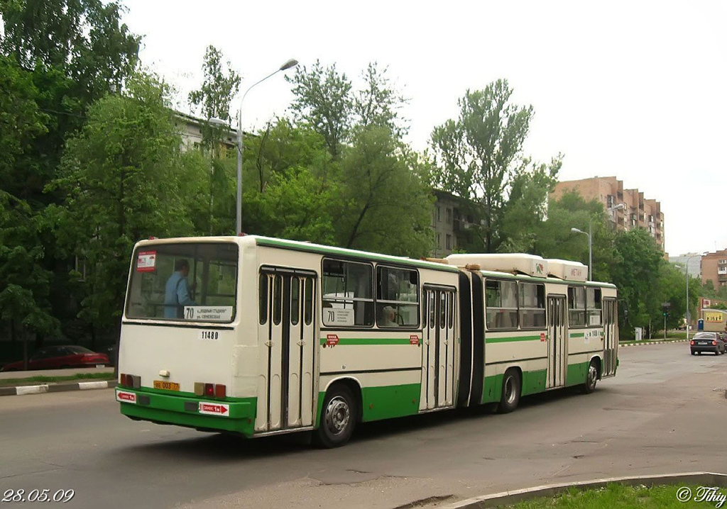 Moskva, Ikarus 280.33M č. 11480