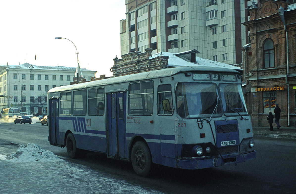 Kurgan, LiAZ-677М No. 231