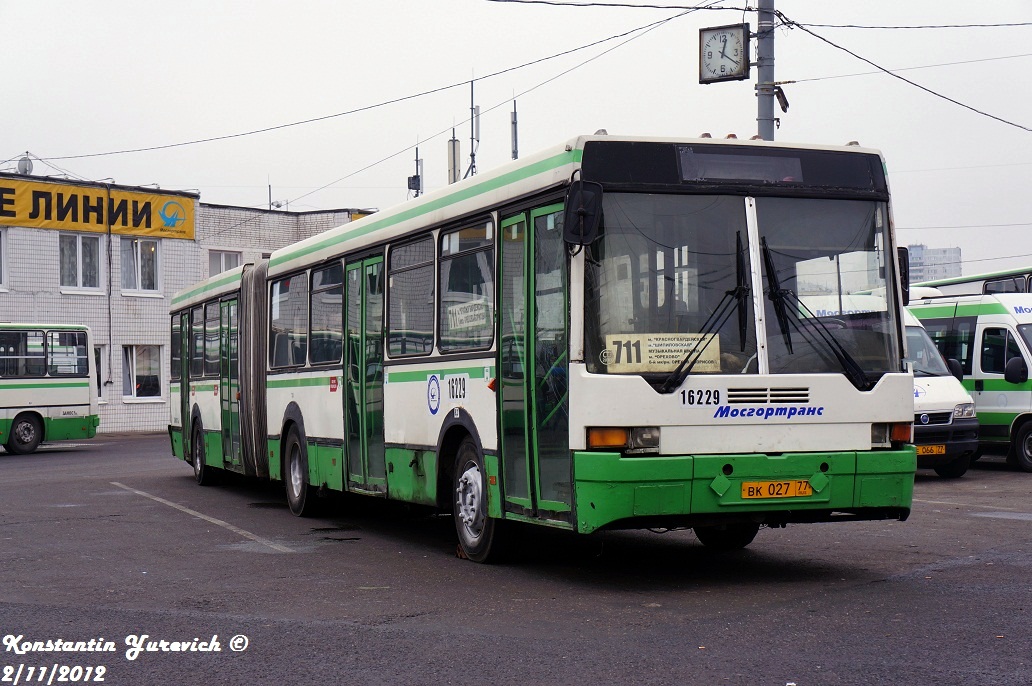 Moscow, Ikarus 435.17 No. 16229