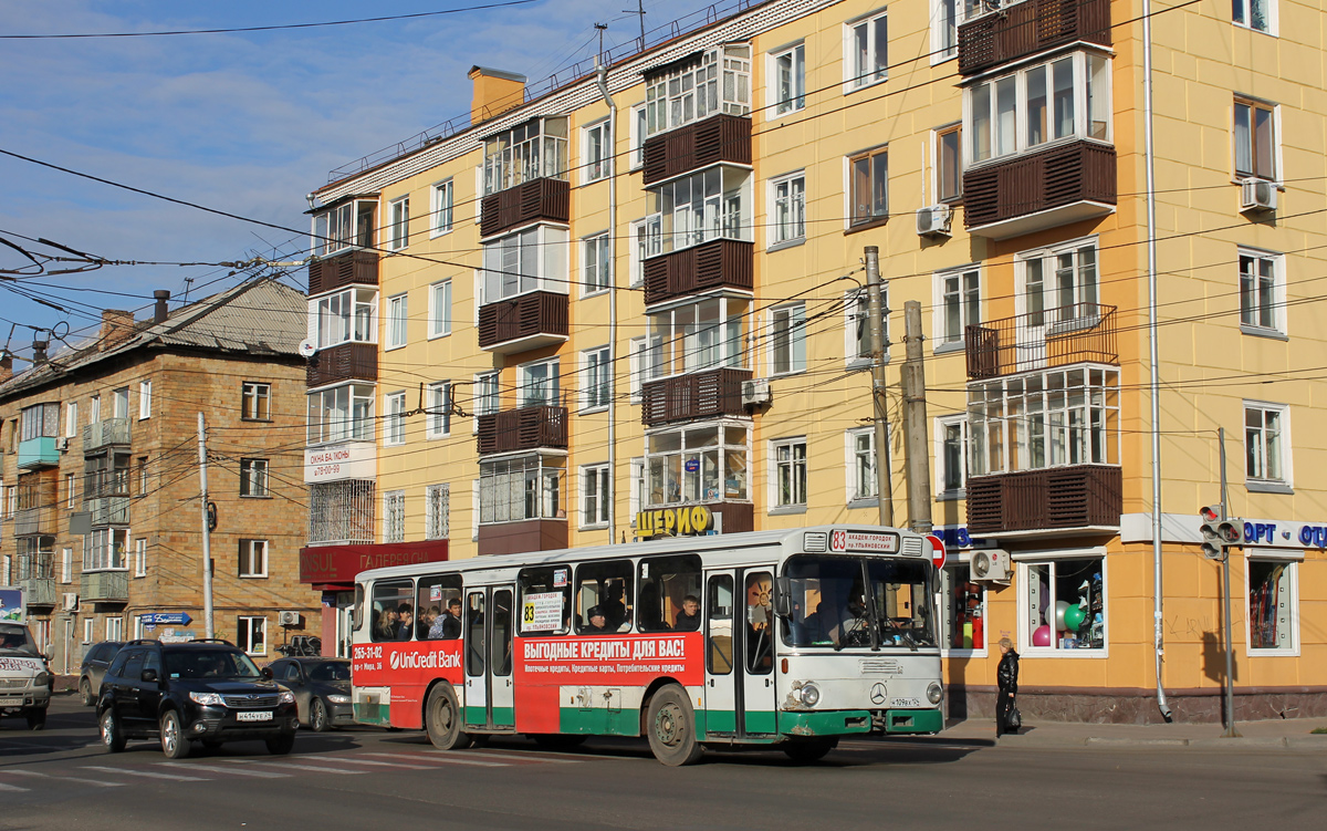 Krasnoyarsk, Mercedes-Benz O305 # Н 109 ВХ 124