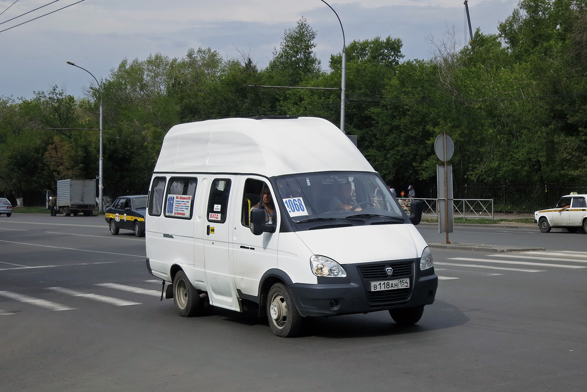 Novosibirsk, Luidor-225000 (GAZ-322133) č. В 118 АН 154
