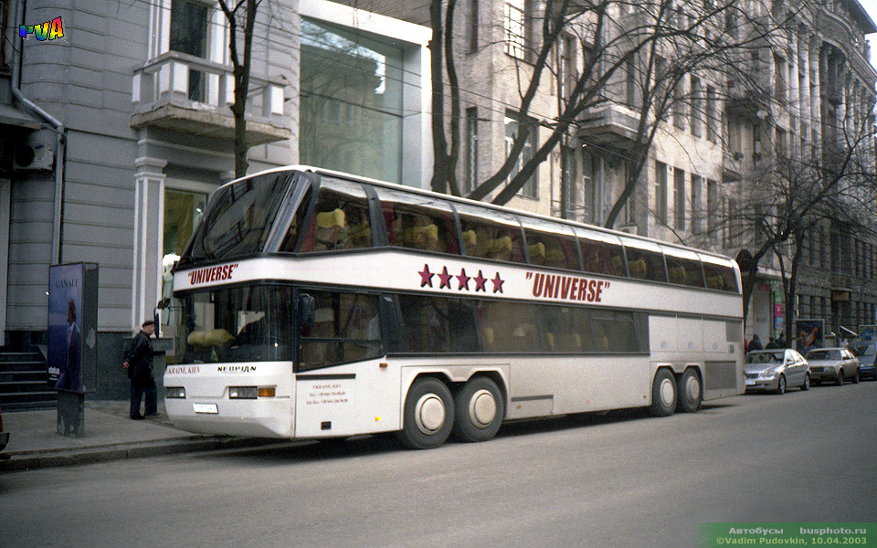 Kyjev, Neoplan N128/4 Megaliner č. 283-36 КА