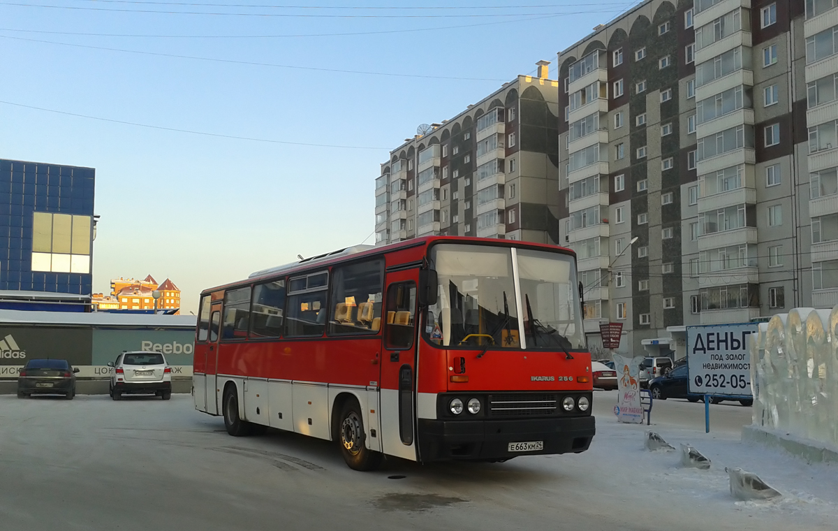 Zelenogorsk, Ikarus 256.21H # Е 663 КМ 24